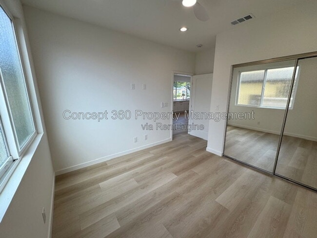 Building Photo - 6168 Briercrest Ave