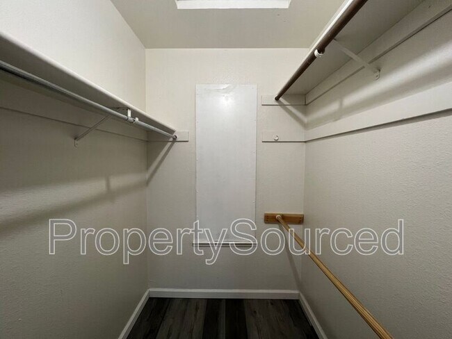 Building Photo - 1414 Pajaro Ave