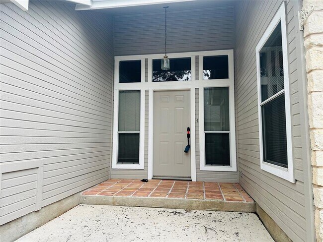 Building Photo - 27 Par View Dr