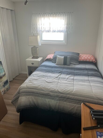 Building Photo - 4841 92nd St N