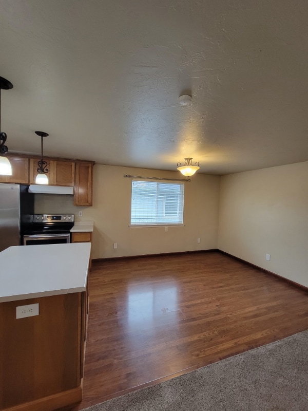 Building Photo - 2364 Howard Ave