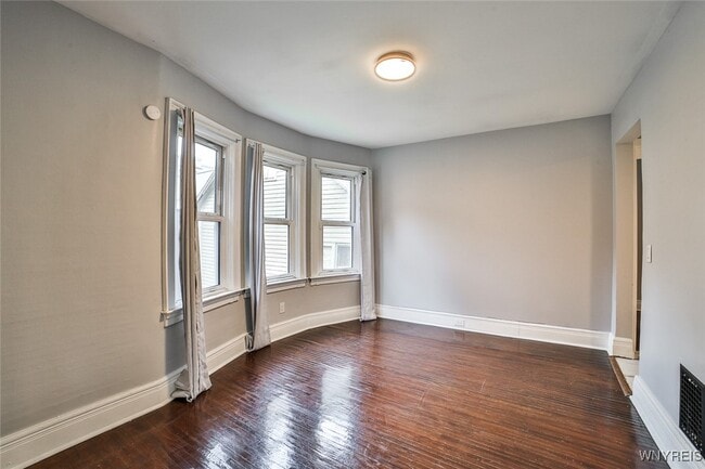 Building Photo - 16 Mesmer Ave