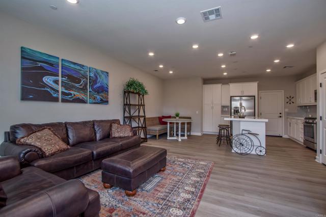 Building Photo - 1089 Delpy View Point