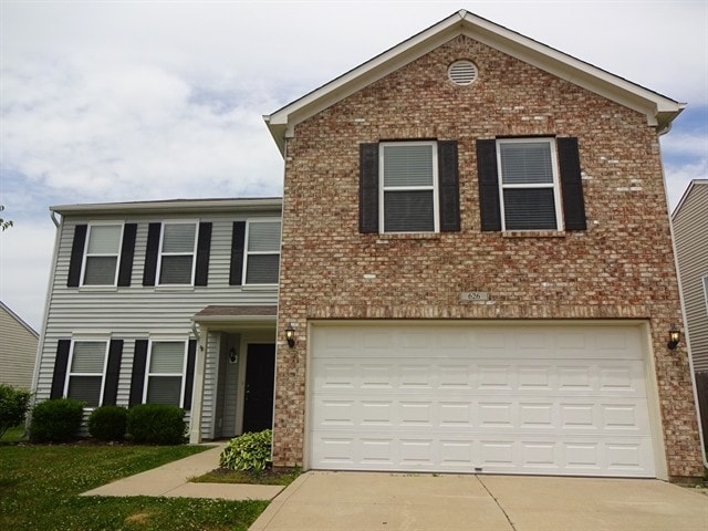 Primary Photo - 626 Hickory Pine Dr