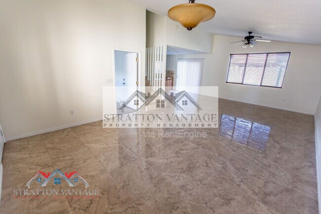 Building Photo - 1576 E Jasper Ct