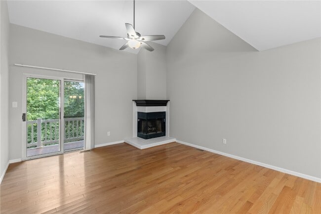 Building Photo - 178 Cascade Cir Dr