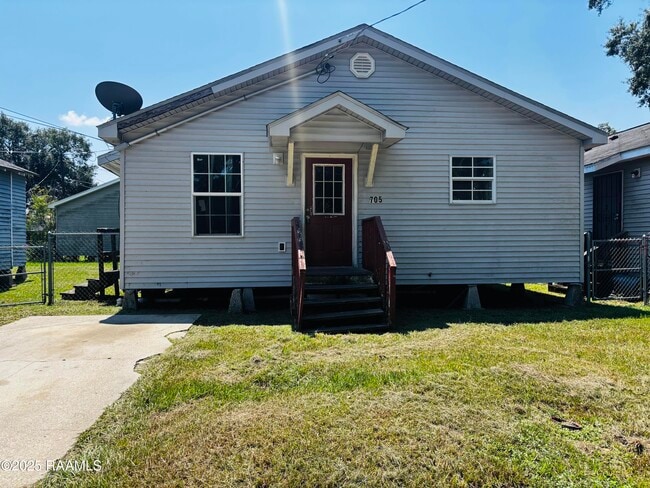 Primary Photo - 705 Walker Rd