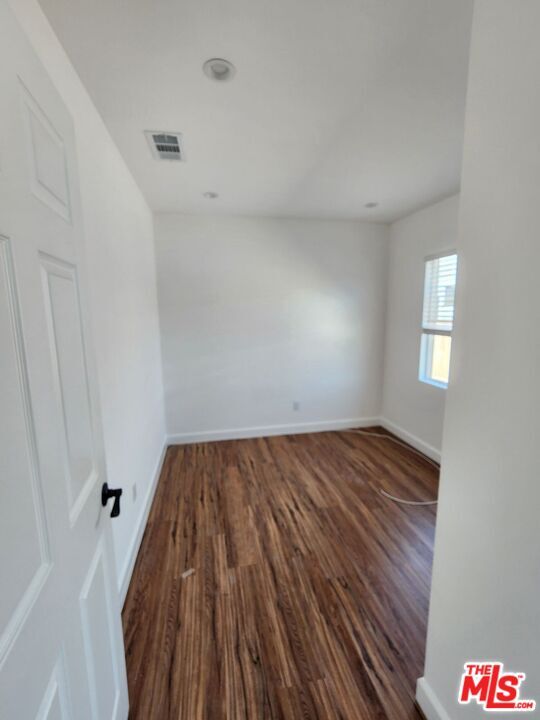 Building Photo - 161 W 93rd St