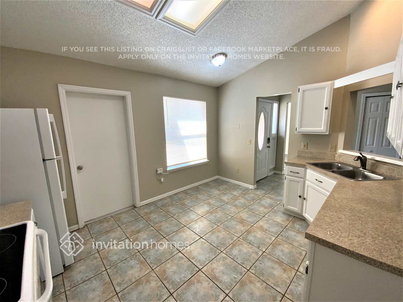 Building Photo - 7737 Rockridge Dr W