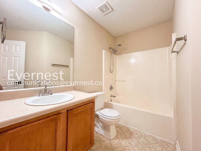 Building Photo - 2929 Edgefield Ct SW