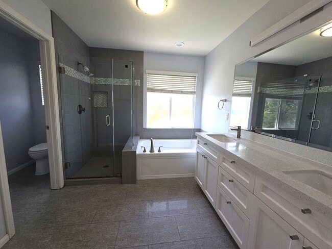 Building Photo - Gorgeous Upgraded Sabre Springs Home