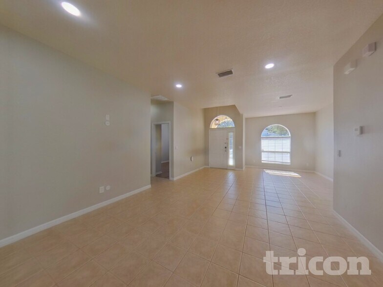 Building Photo - 4907 Cape Hatteras Dr