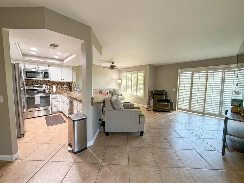 Building Photo - 78301 Terra Cotta Ct