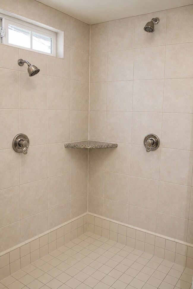 Building Photo - Beautifully Upgraded Los Altos Home!