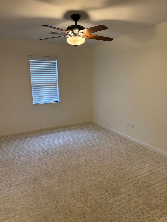 Building Photo - 8442 Farrah Ln