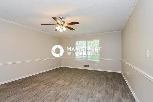 Building Photo - 3 Bedroom Pet-Friendly Home in Acworth, GA with Main Street Renewal