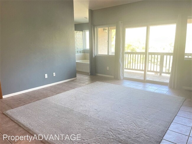 Building Photo - 3 br, 2.5 bath House - 731 Lingel Dr