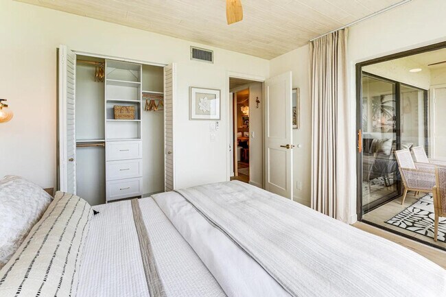 Building Photo - 6218 Palma Del Mar Blvd S