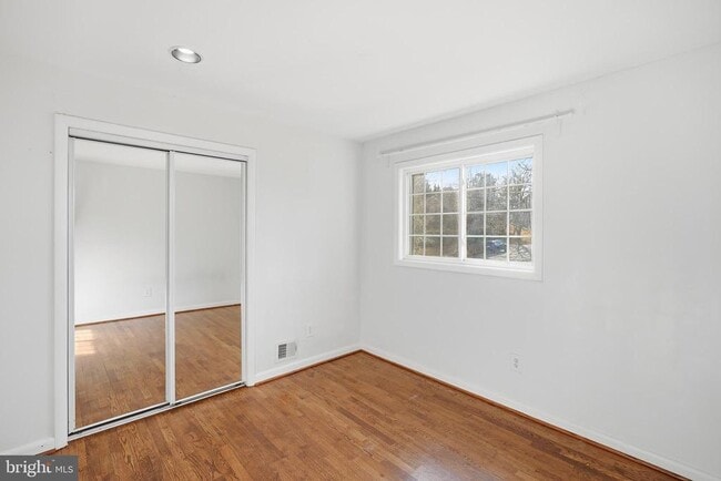 Building Photo - 7821 Cayuga Ave