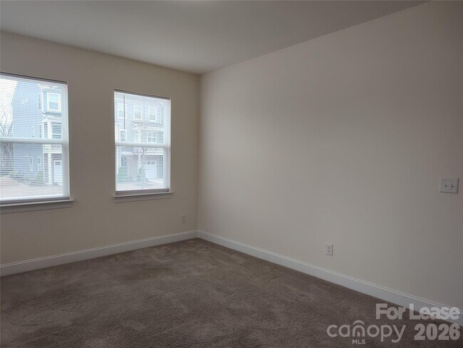 Building Photo - 10459 Glenmere Crk Cir