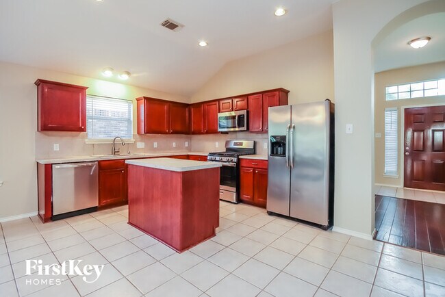 Building Photo - 29919 Hanover Hollow Ln