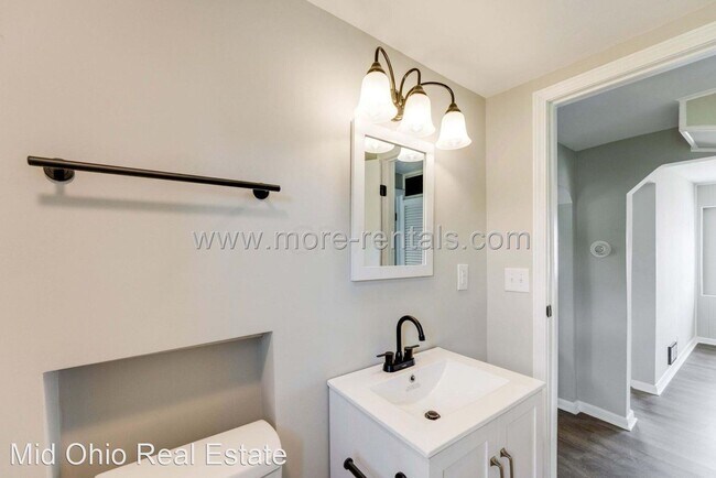 Building Photo - 2 br, 1 bath House - 2127 Melrose Ave