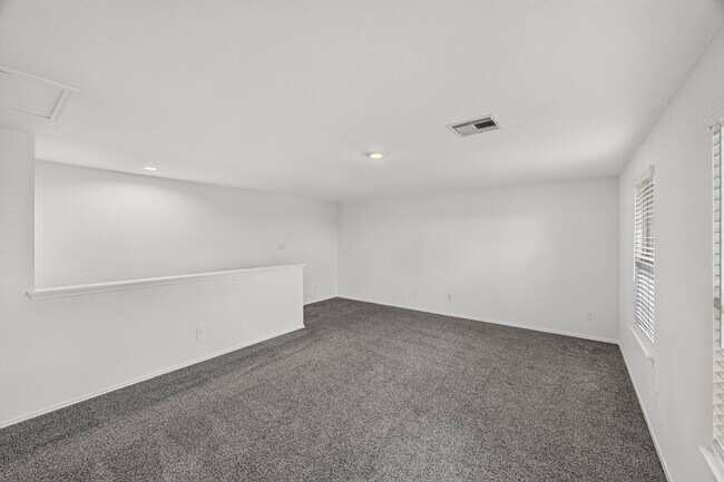 Building Photo - 5118 Dove Hl Ln