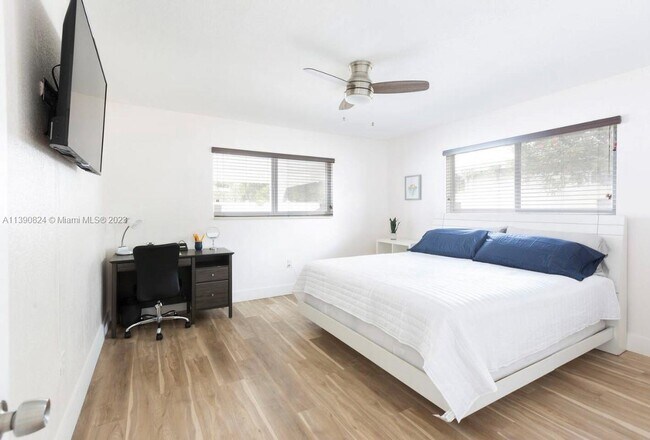 Building Photo - 5261 SW 88th Terrace