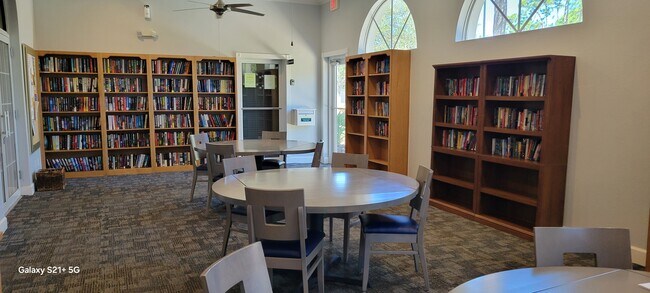 Building Photo - 5620 Sherborn Dr