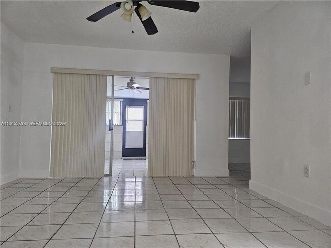 Building Photo - 10641 SW 108th Ave