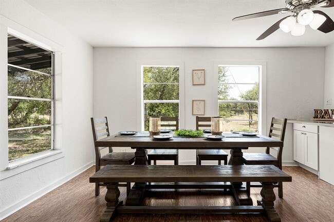 Building Photo - 2591 Spring Valley Dr