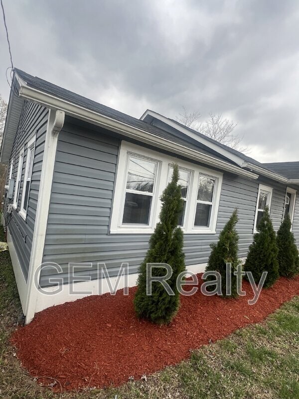 Building Photo - 9248 Kings Hwy