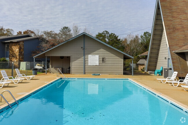 Building Photo - The Reserve at Opelika