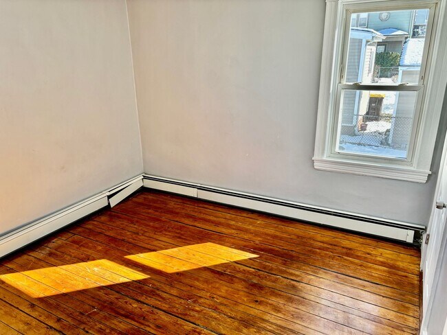 Building Photo - 121-129-129 Fulton St