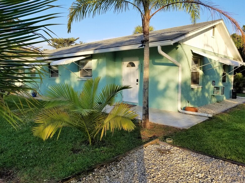 Building Photo - 8692 SE Kingsley St