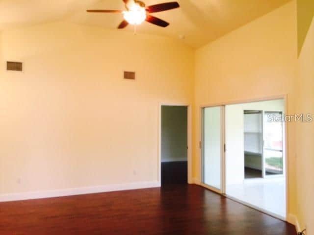 Building Photo - 2060 King Tarpon Dr