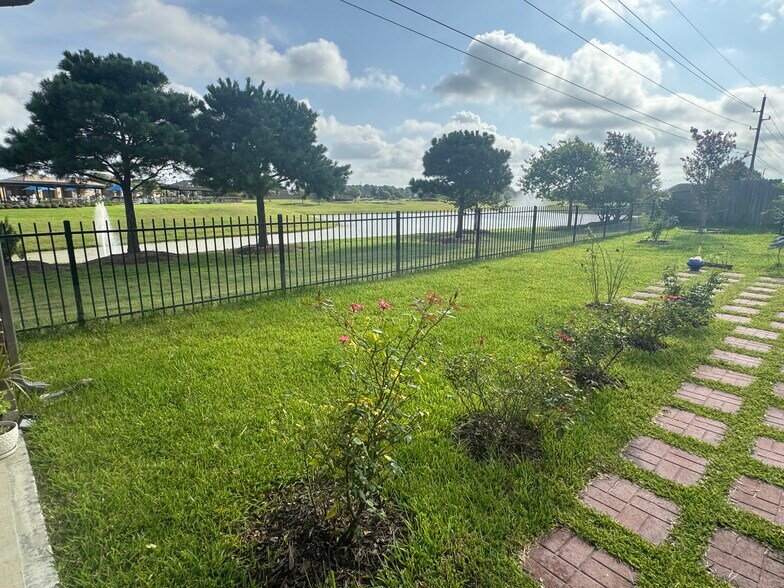 Building Photo - 3803 Ryans Rock Ct