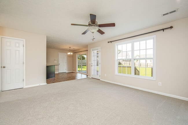 Building Photo - 355 Lockwood Dr