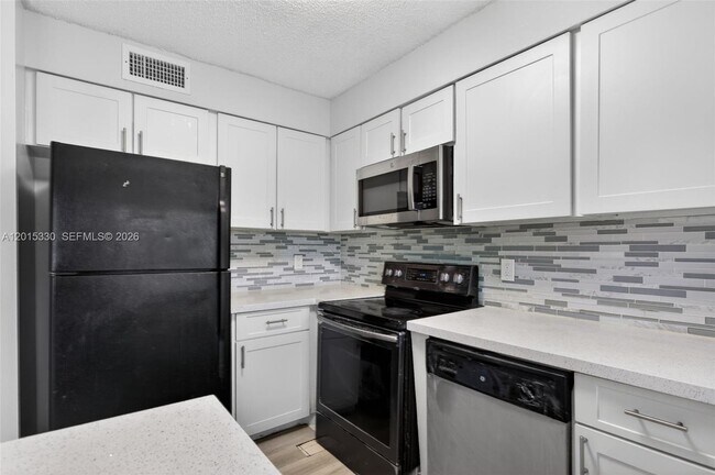 Building Photo - 4409 Treehouse Ln