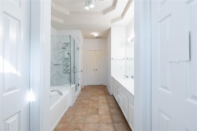 Building Photo - 3925 Cobblestone Ct