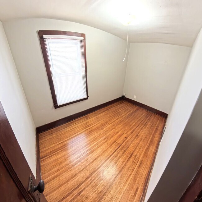 Building Photo - 3 Bedroom in Swillburg Area