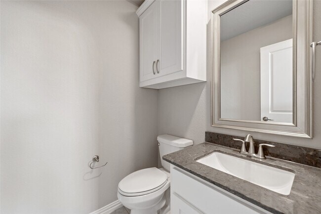 Building Photo - 813 Gallant Fox Trail