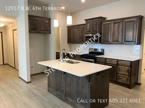 Building Photo - 12917 NW 4th Terrace