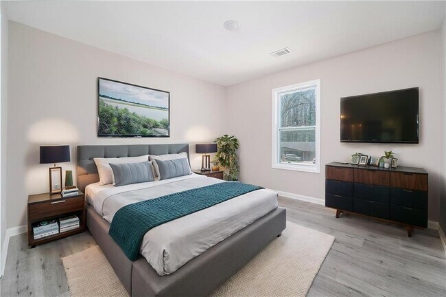 Building Photo - 665 S Eugenia Pl NW