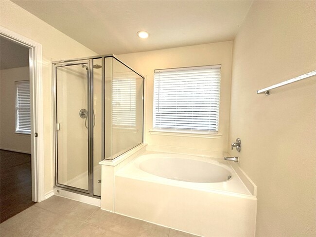 Building Photo - 254 Liriope Ct