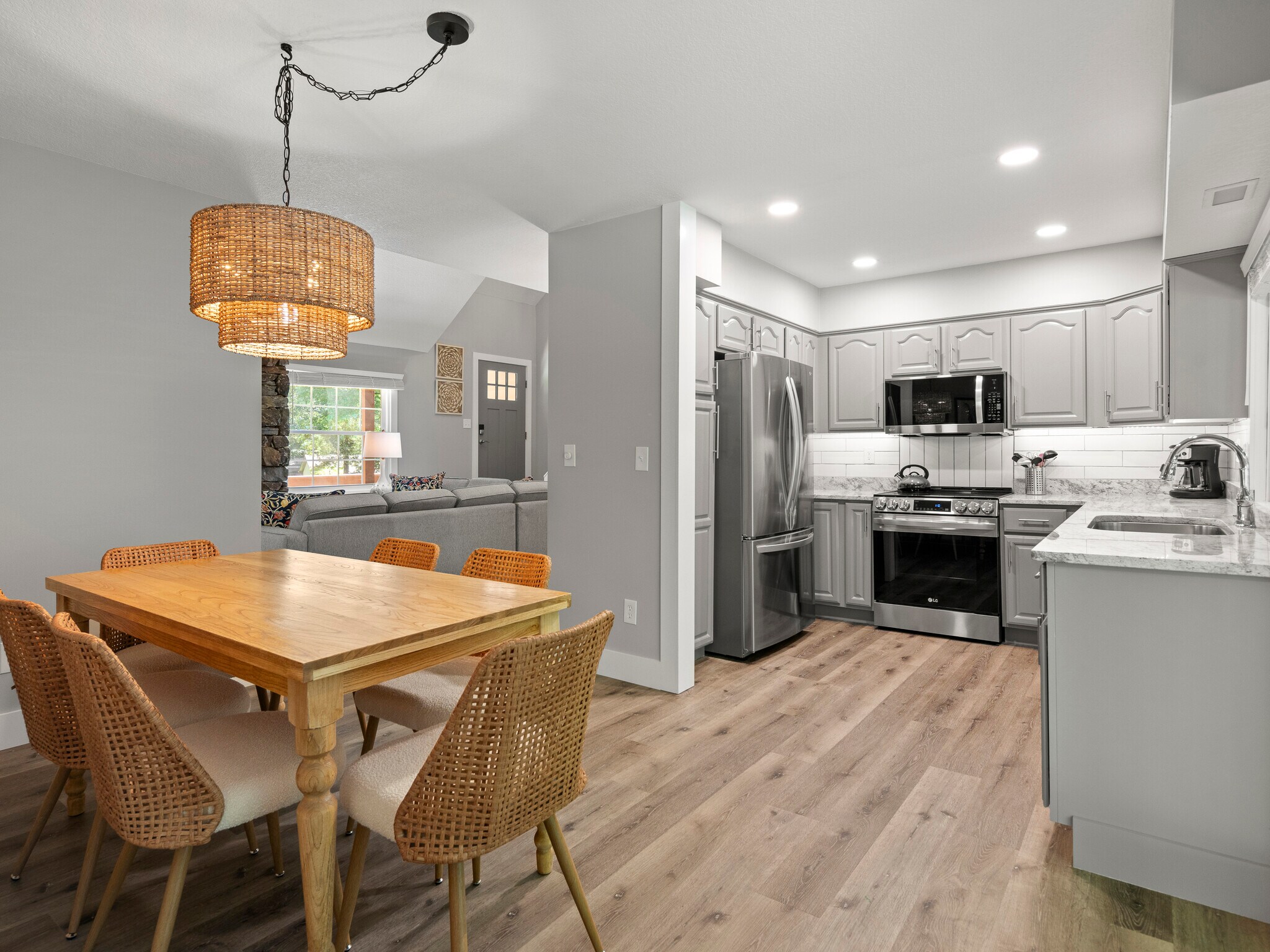 Building Photo - 28 Turnberry Dr