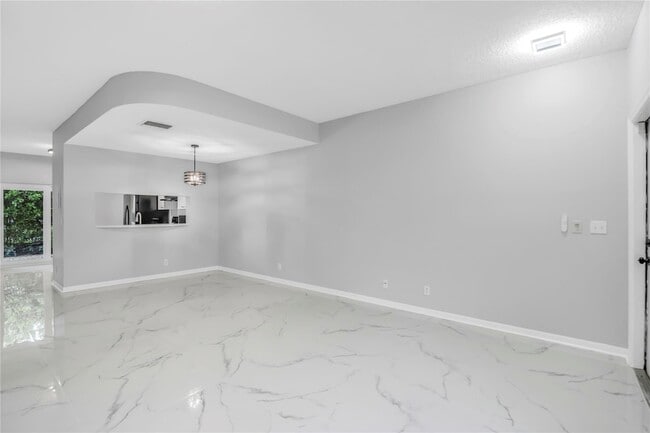 Building Photo - 9808 NW 56th Pl