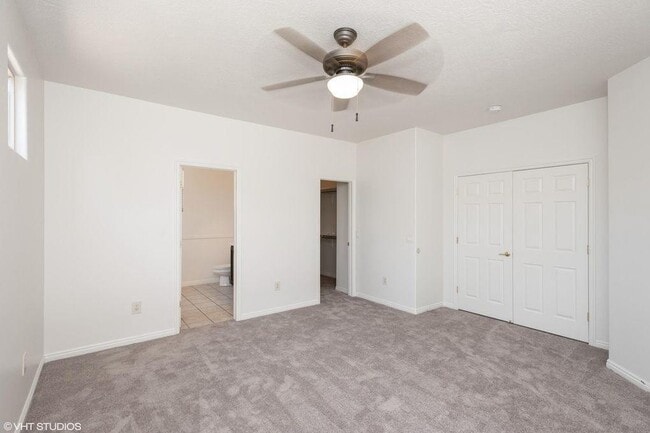 Building Photo - Great 3 bed 2 bath in Coral Canyon-Pet Fri...