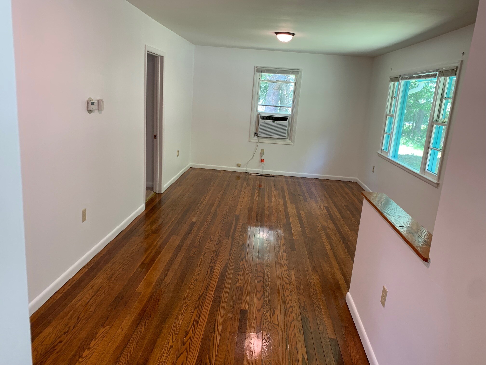 Large Living Room - 246 Sapsucker Woods Rd
