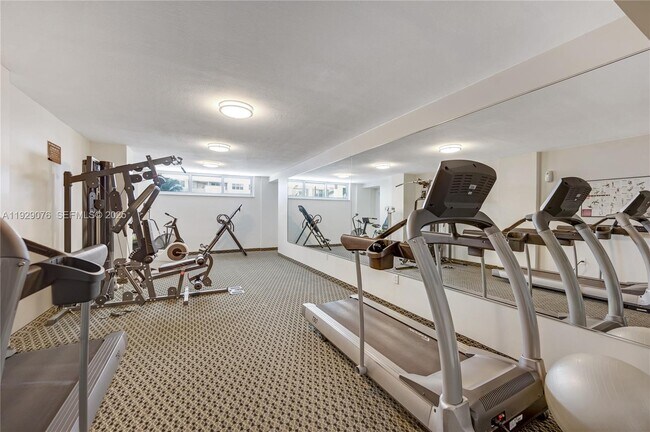 Building Photo - 9273 Collins Ave